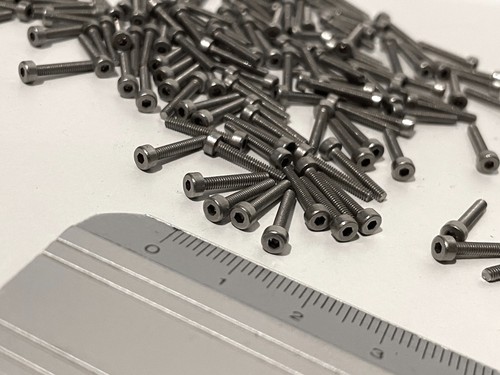 100x mini zylinderschrauben - 100x, m2